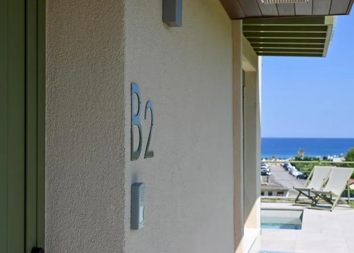 别墅 Montamar Olympus 里托楚伦