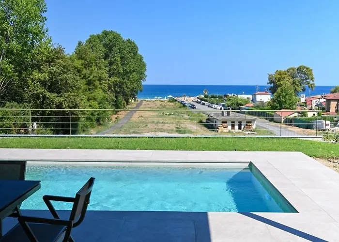 Montamar Olympus 别墅 里托楚伦